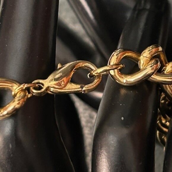 Classic Gold and faux Diamond Choker - Picture 6 of 7